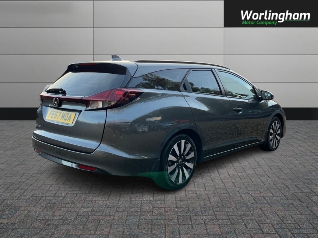 Used Honda Civic 2017 for sale - 76693175: Photo 7