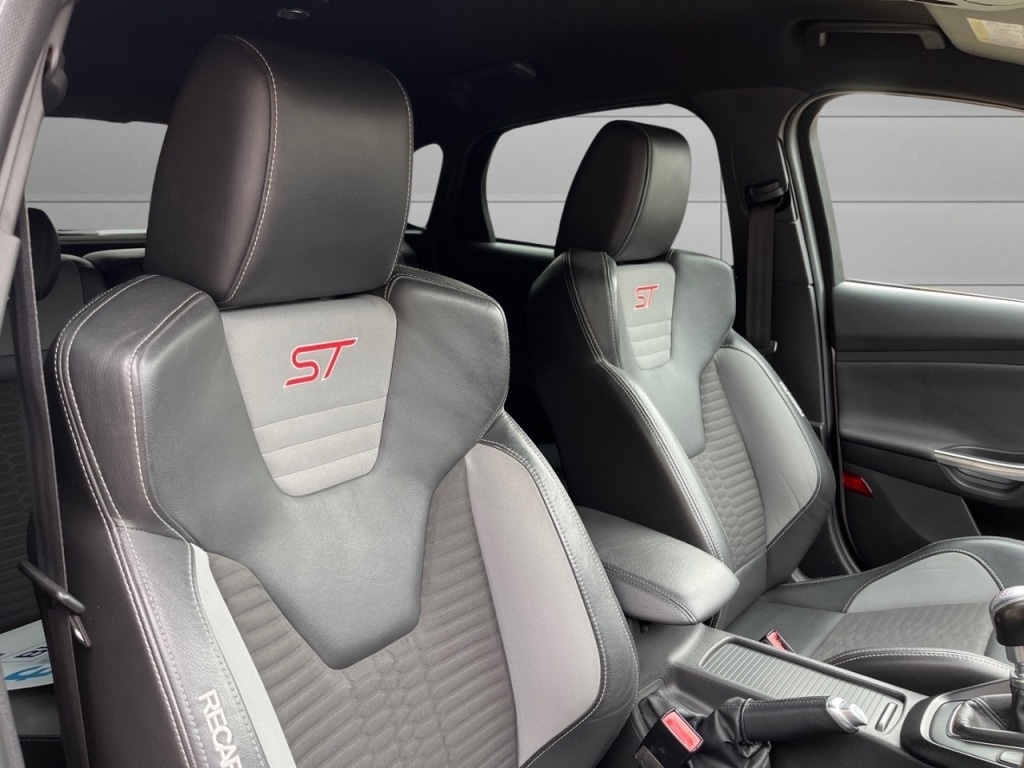 Used Ford Focus 2015 for sale - 76147235: Photo 12