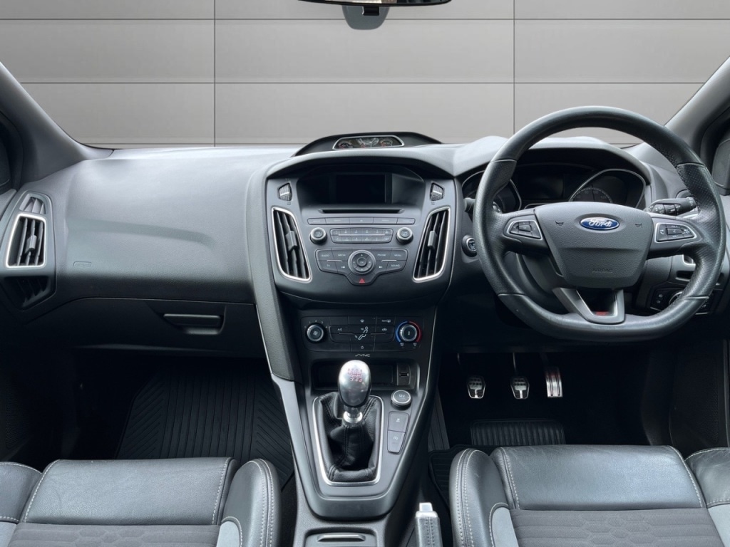 Used Ford Focus 2015 for sale - 76147235: Photo 15