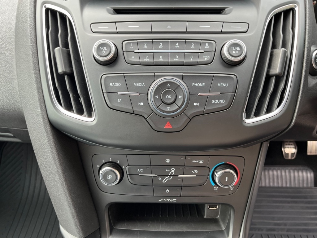 Used Ford Focus 2015 for sale - 76147235: Photo 20