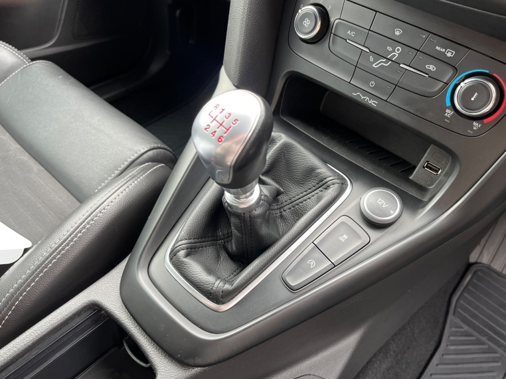 Used Ford Focus 2015 for sale - 76147235: Photo 22