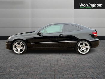 Used Mercedes-Benz CLC Class 2009 for sale - 76416373: Photo