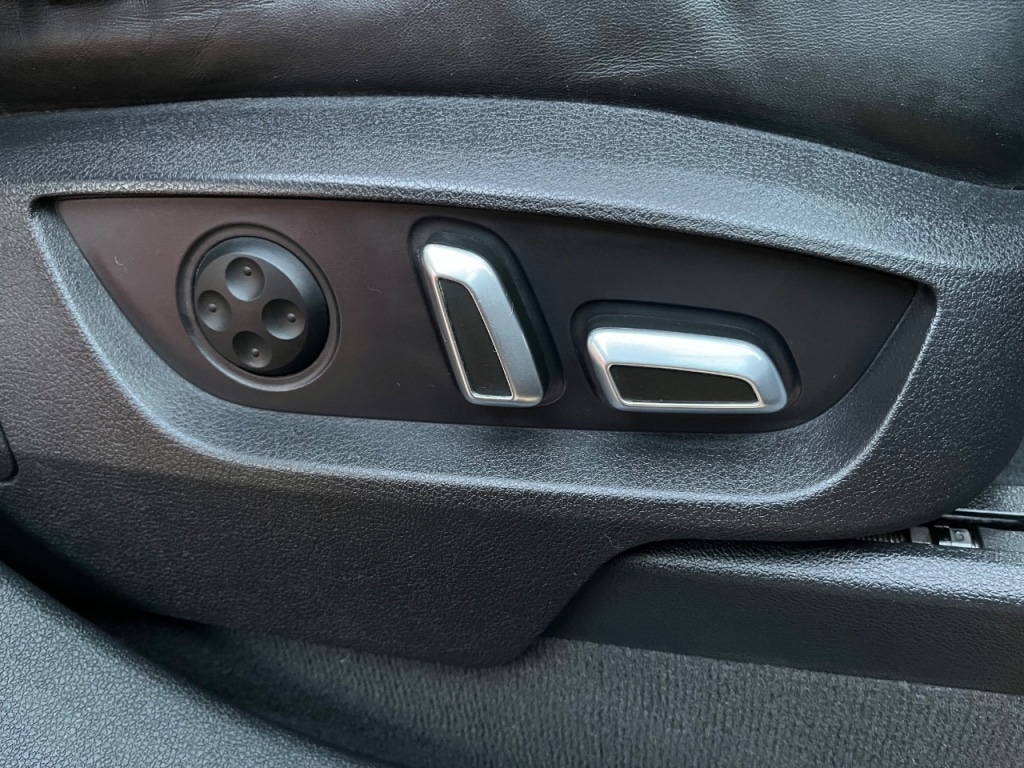 Used Audi Q7 2014 for sale - 76653849: Photo 28