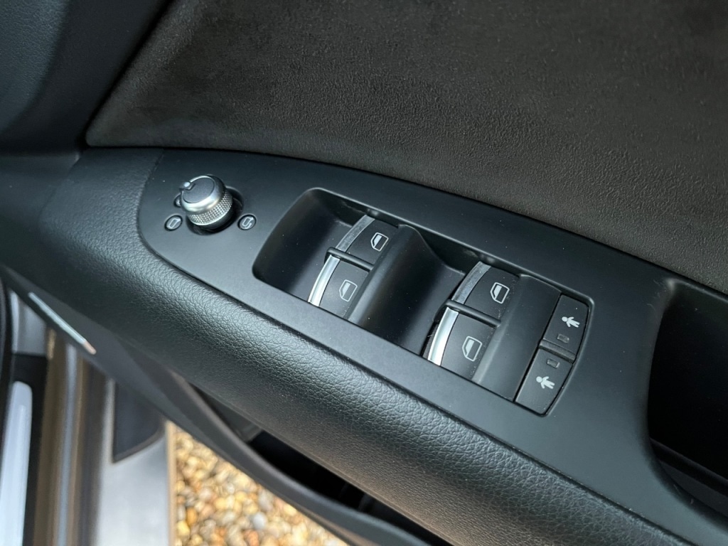 Used Audi Q7 2014 for sale - 76653849: Photo 29