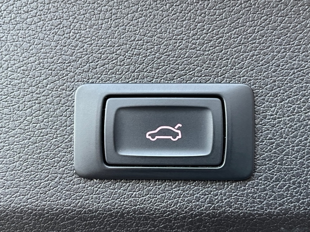 Used Audi Q7 2014 for sale - 76653849: Photo 31