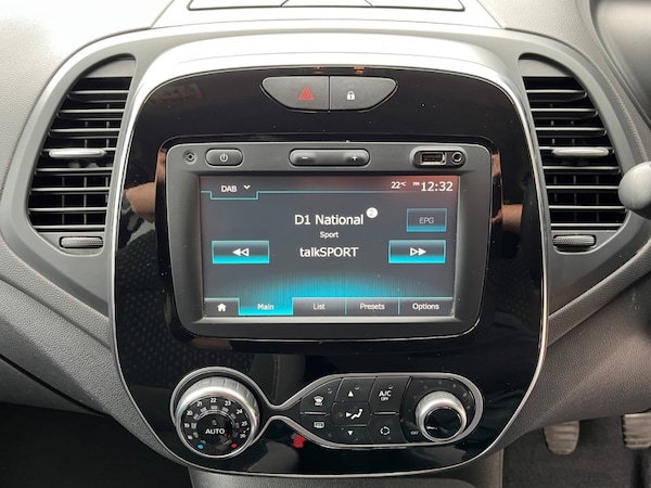 Used Renault Captur 2017 for sale - 75296333: Photo 20