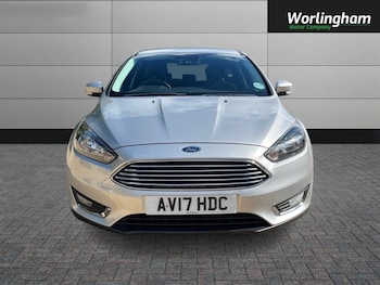 Used Ford Focus 2017 for sale - 76038564: Photo 2