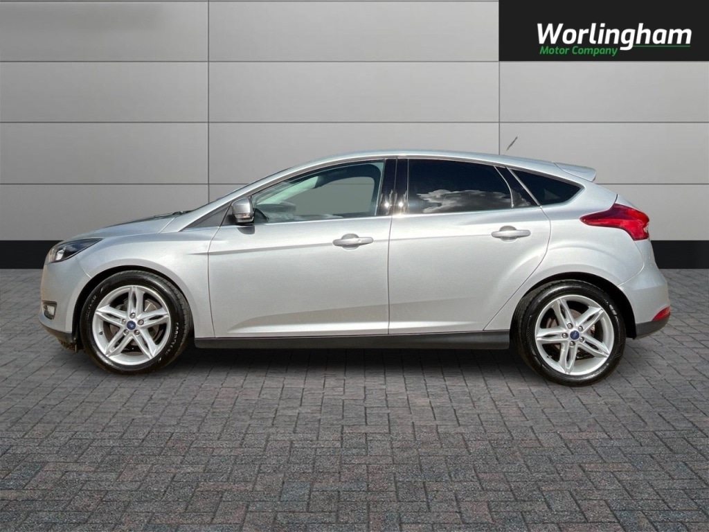 Used Ford Focus 2017 for sale - 76038564: Photo 4