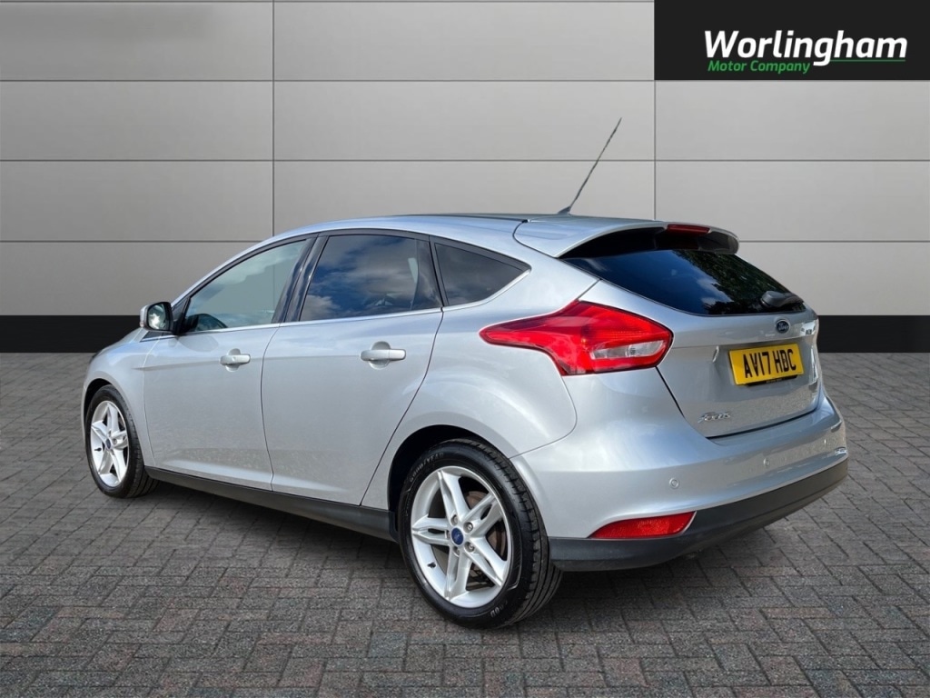 Used Ford Focus 2017 for sale - 76038564: Photo 5