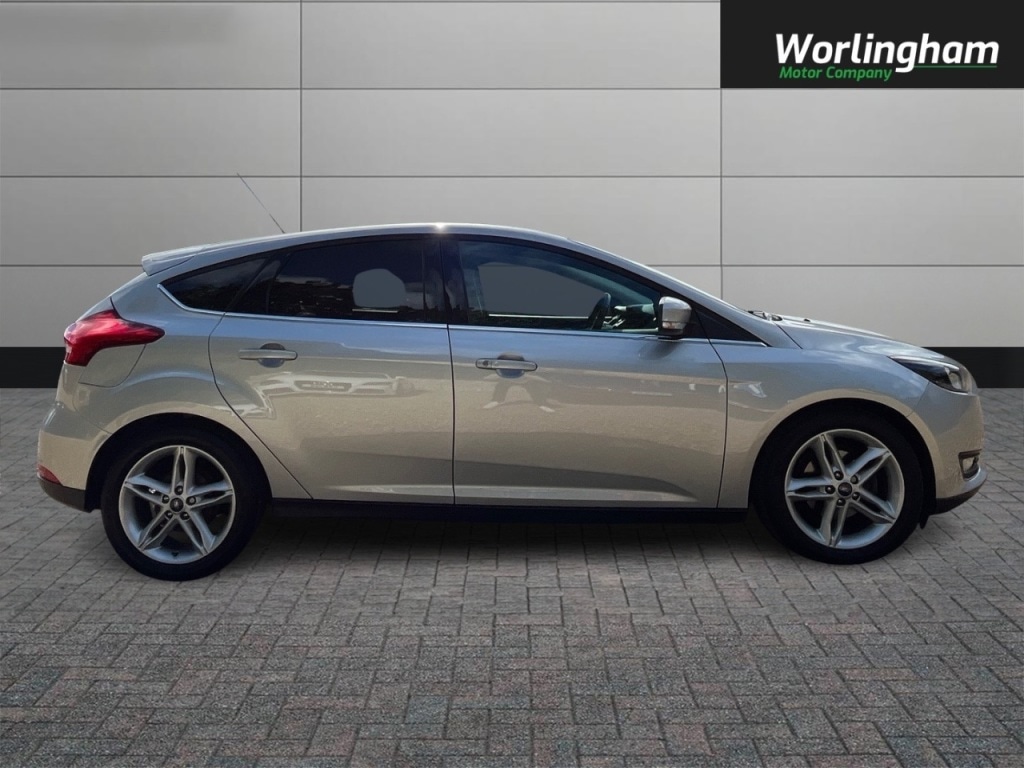 Used Ford Focus 2017 for sale - 76038564: Photo 8