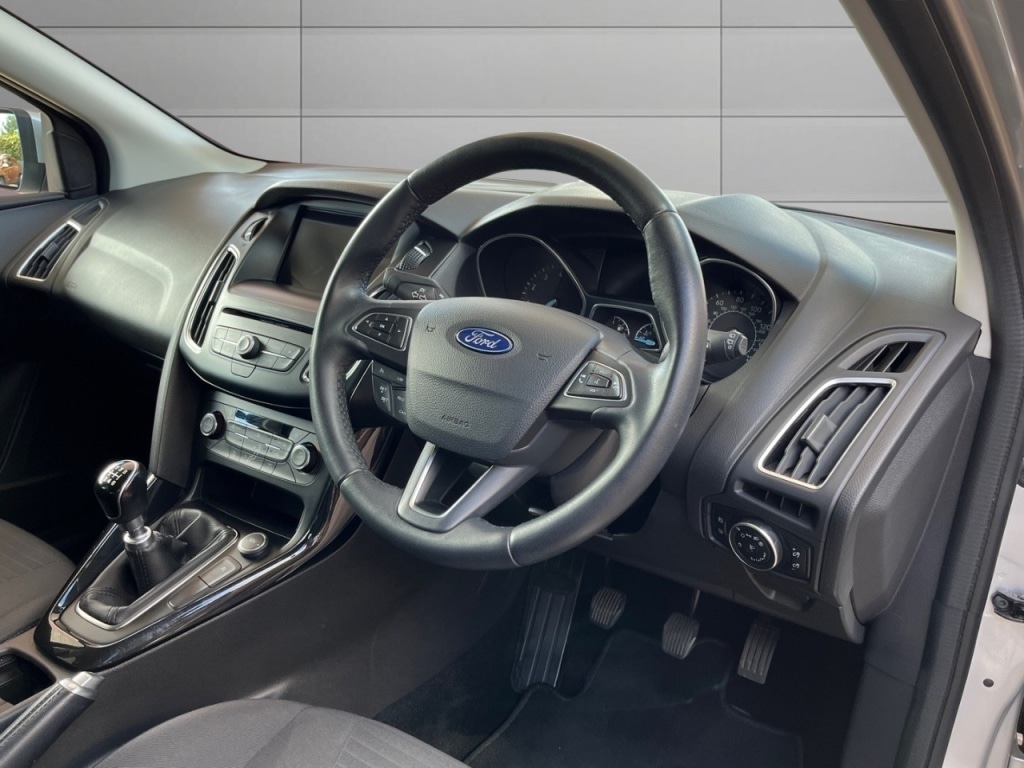 Used Ford Focus 2017 for sale - 76038564: Photo 9