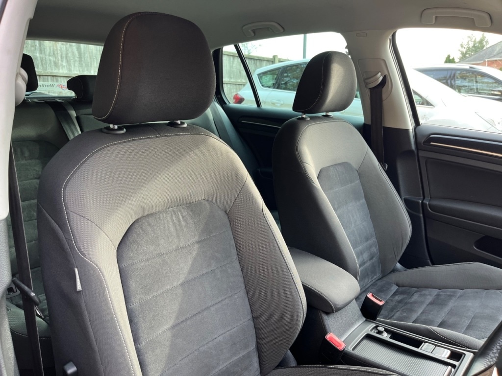 Used Volkswagen Golf 2013 for sale - 76495688: Photo 11