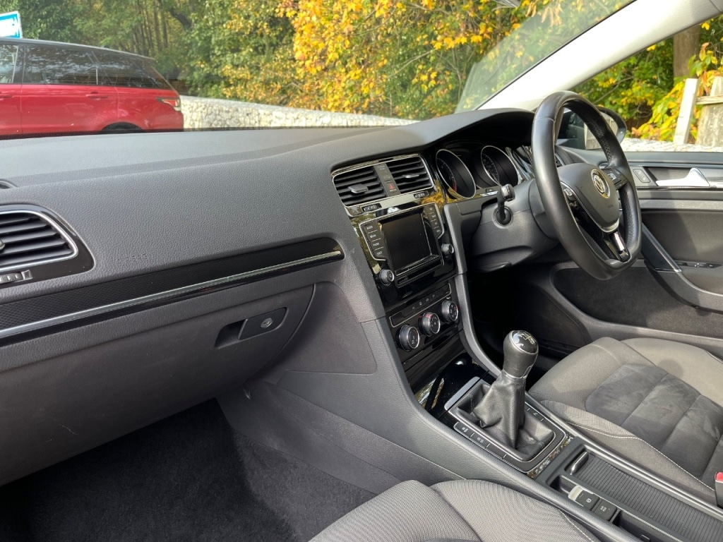 Used Volkswagen Golf 2013 for sale - 76495688: Photo 12