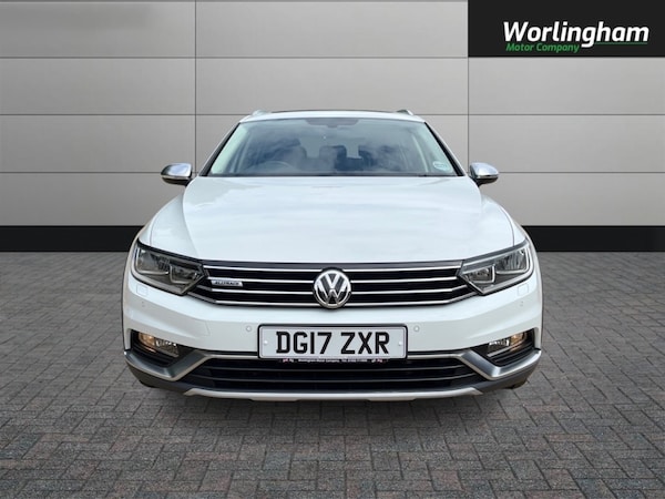 Used Volkswagen Passat 2017 for sale - 75545360: Photo 2