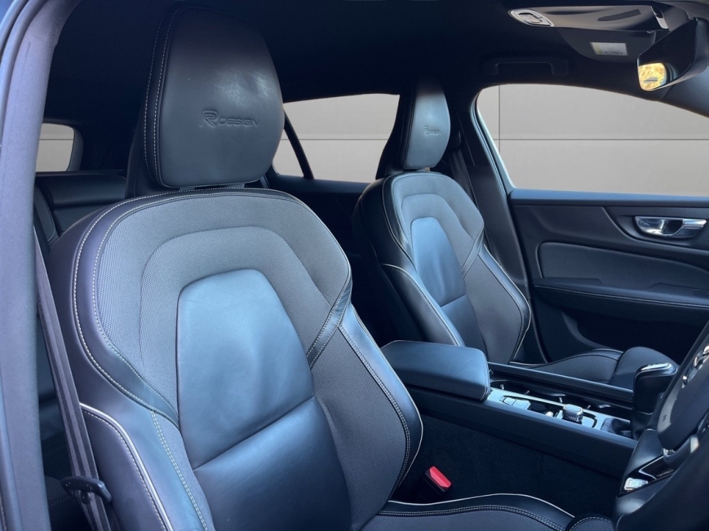 Used Volvo V60 2019 for sale - 77200653: Photo 10