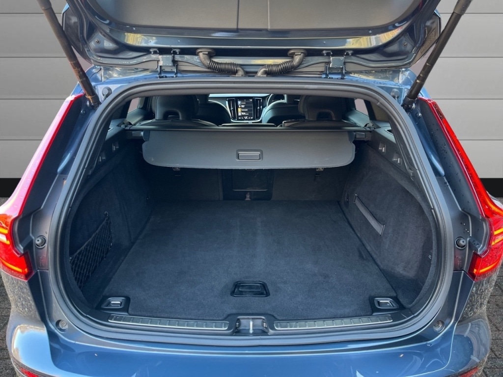 Used Volvo V60 2019 for sale - 77200653: Photo 15