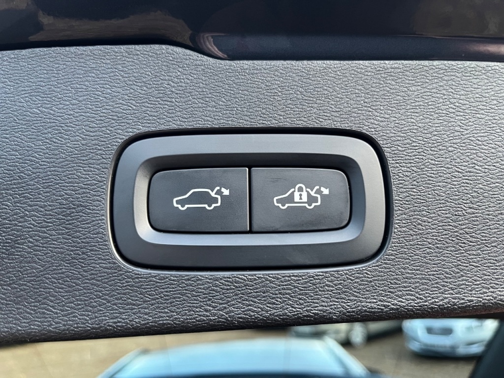 Used Volvo V60 2019 for sale - 77200653: Photo 28