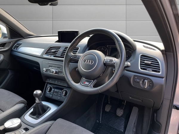 Used Audi Q3 2015 for sale - 74504889: Photo 11