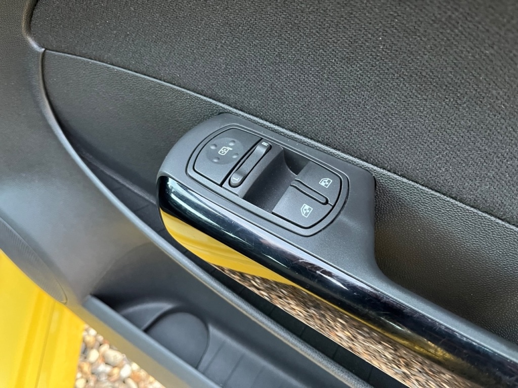 Used Vauxhall Corsa 2012 for sale - 77952157: Photo 21