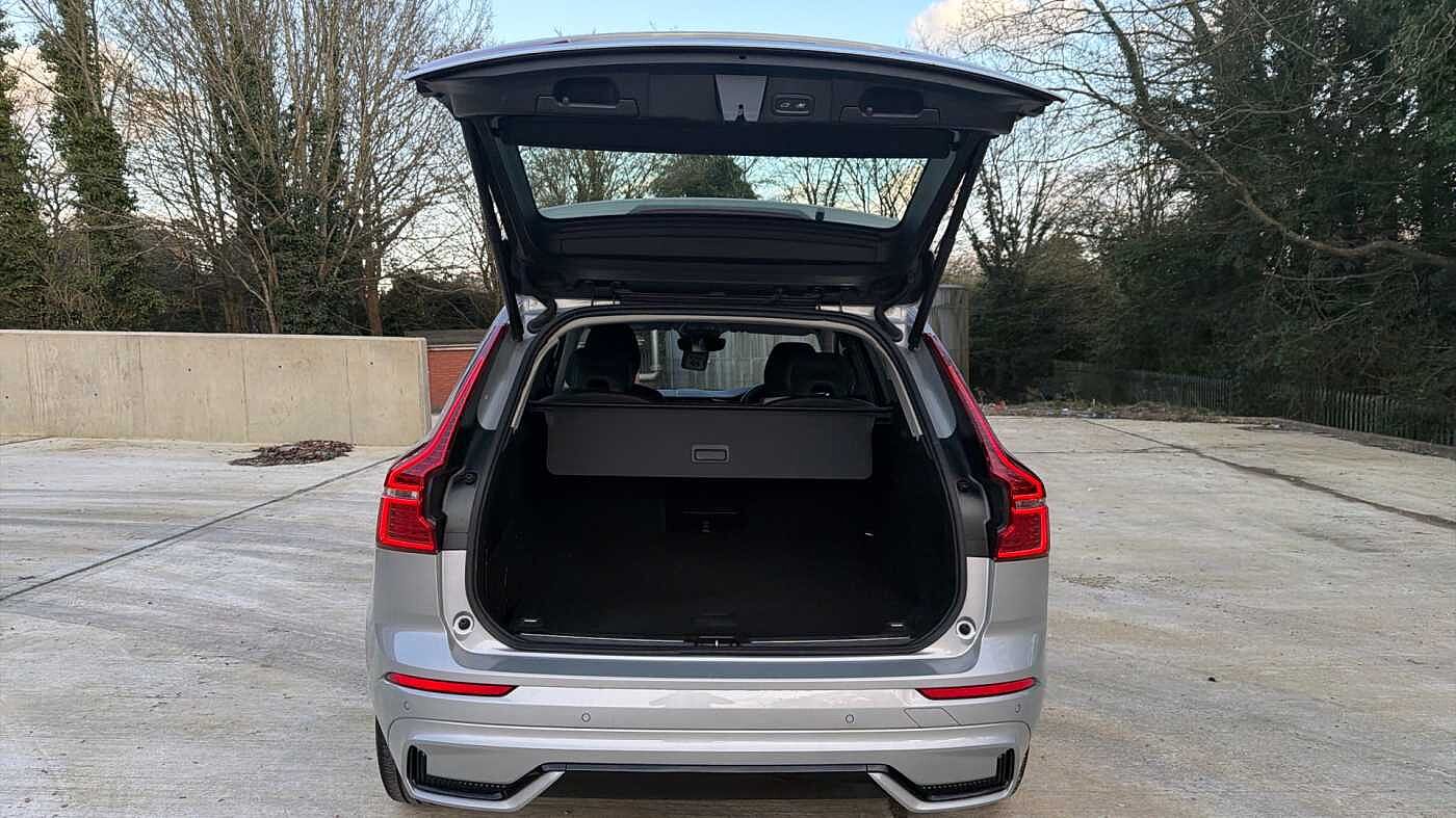 Used Volvo XC60 2023 for sale - 78036034: Photo 15