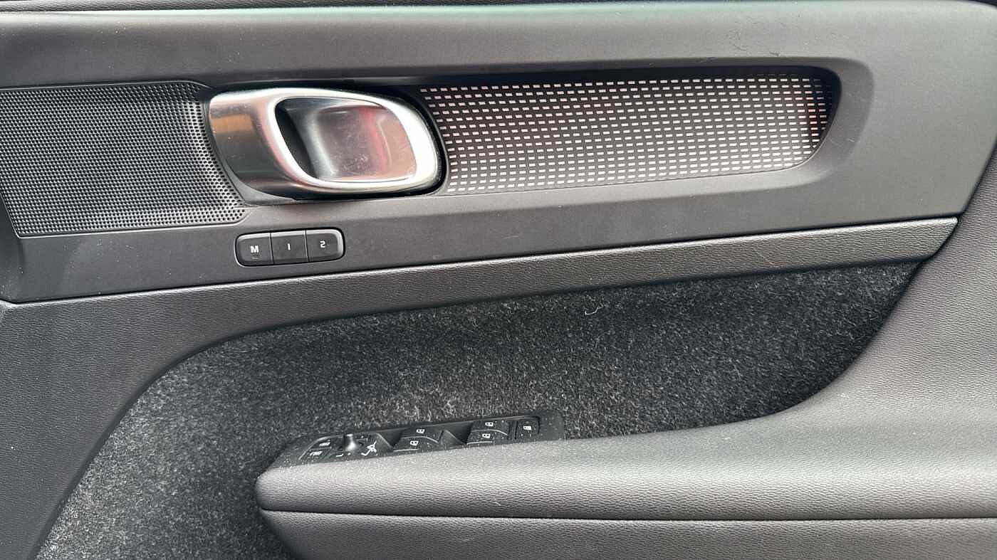 Used Volvo XC40 2020 for sale - 78036022: Photo 28