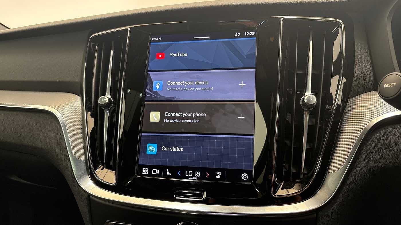 Used Volvo V60 2023 for sale - 78036007: Photo 11