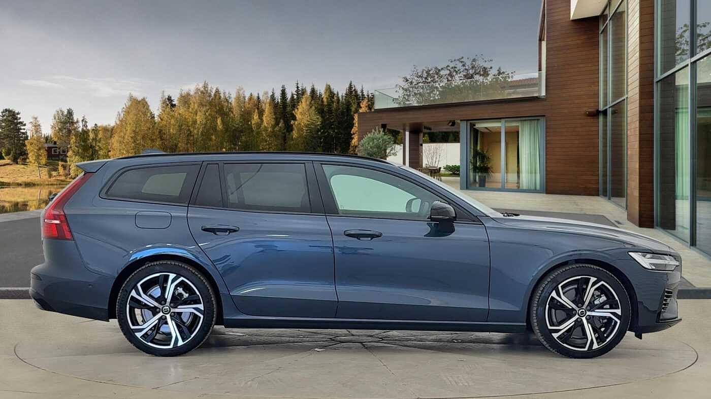 Used Volvo V60 2023 for sale - 78036007: Photo 2