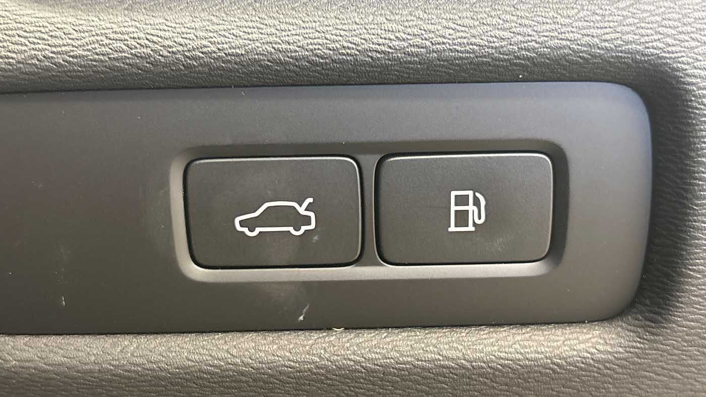 Used Volvo V60 2023 for sale - 78036007: Photo 30