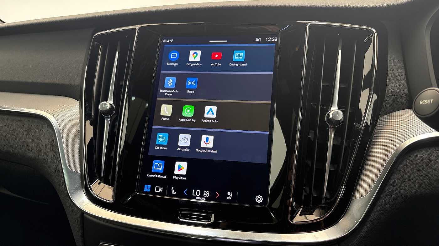 Used Volvo V60 2023 for sale - 78036007: Photo 34