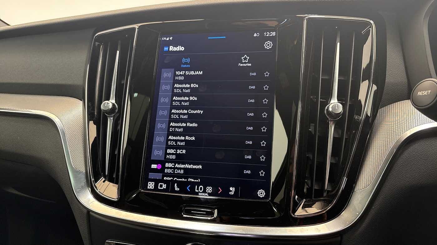 Used Volvo V60 2023 for sale - 78036007: Photo 37