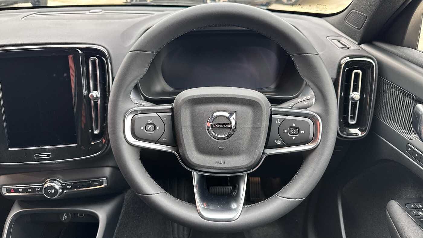 Used Volvo XC40 2025 for sale - 78036016: Photo 12