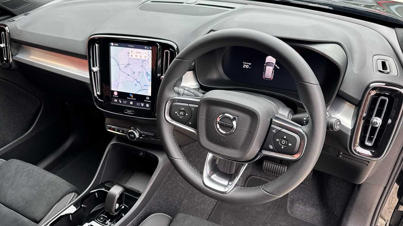 Used Volvo XC40 2025 for sale - 78036016: Photo 5