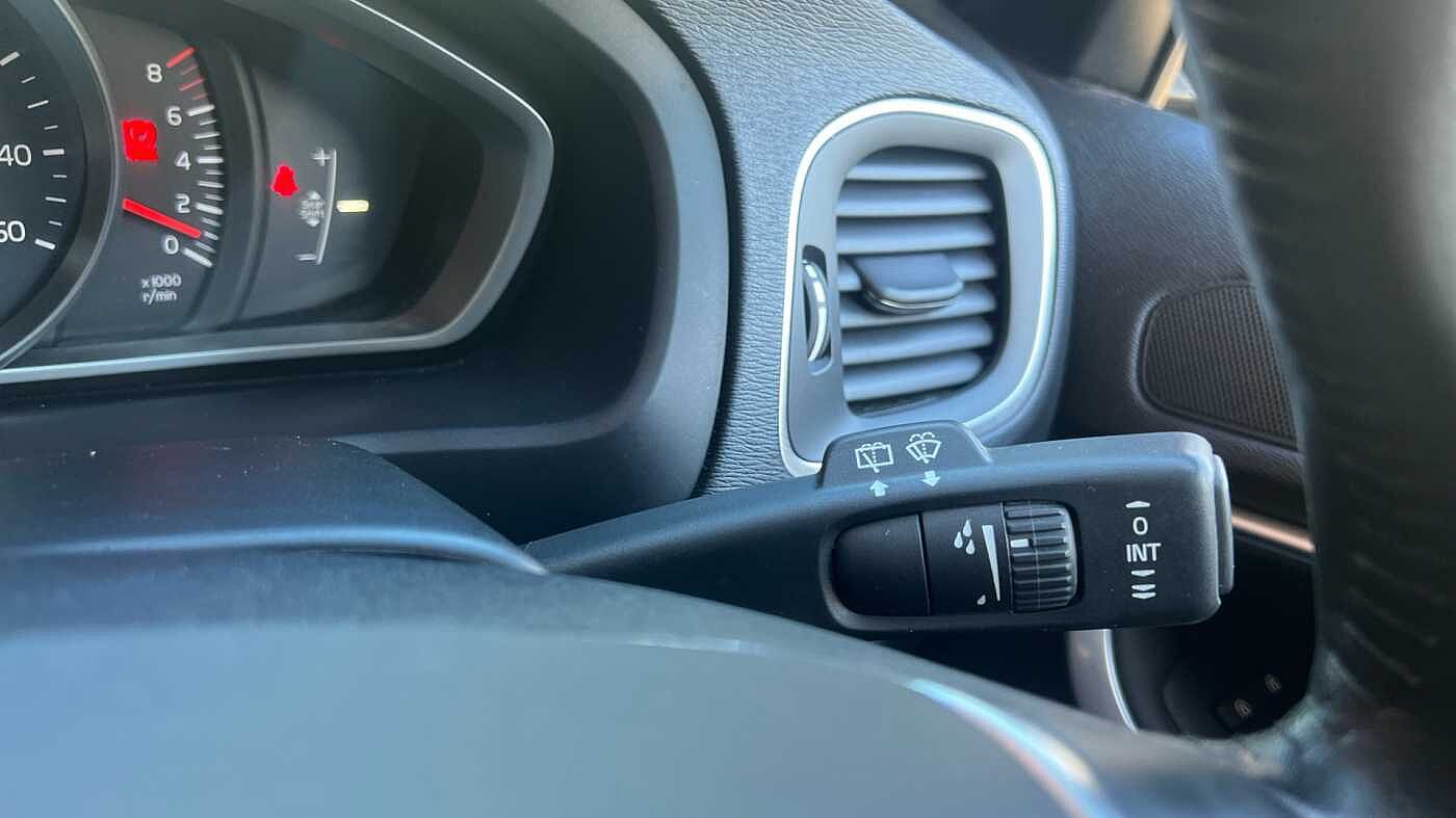 Used Volvo V40 2018 for sale - 78036029: Photo 20