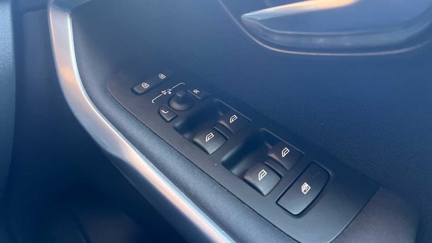 Used Volvo V40 2018 for sale - 78036029: Photo 21