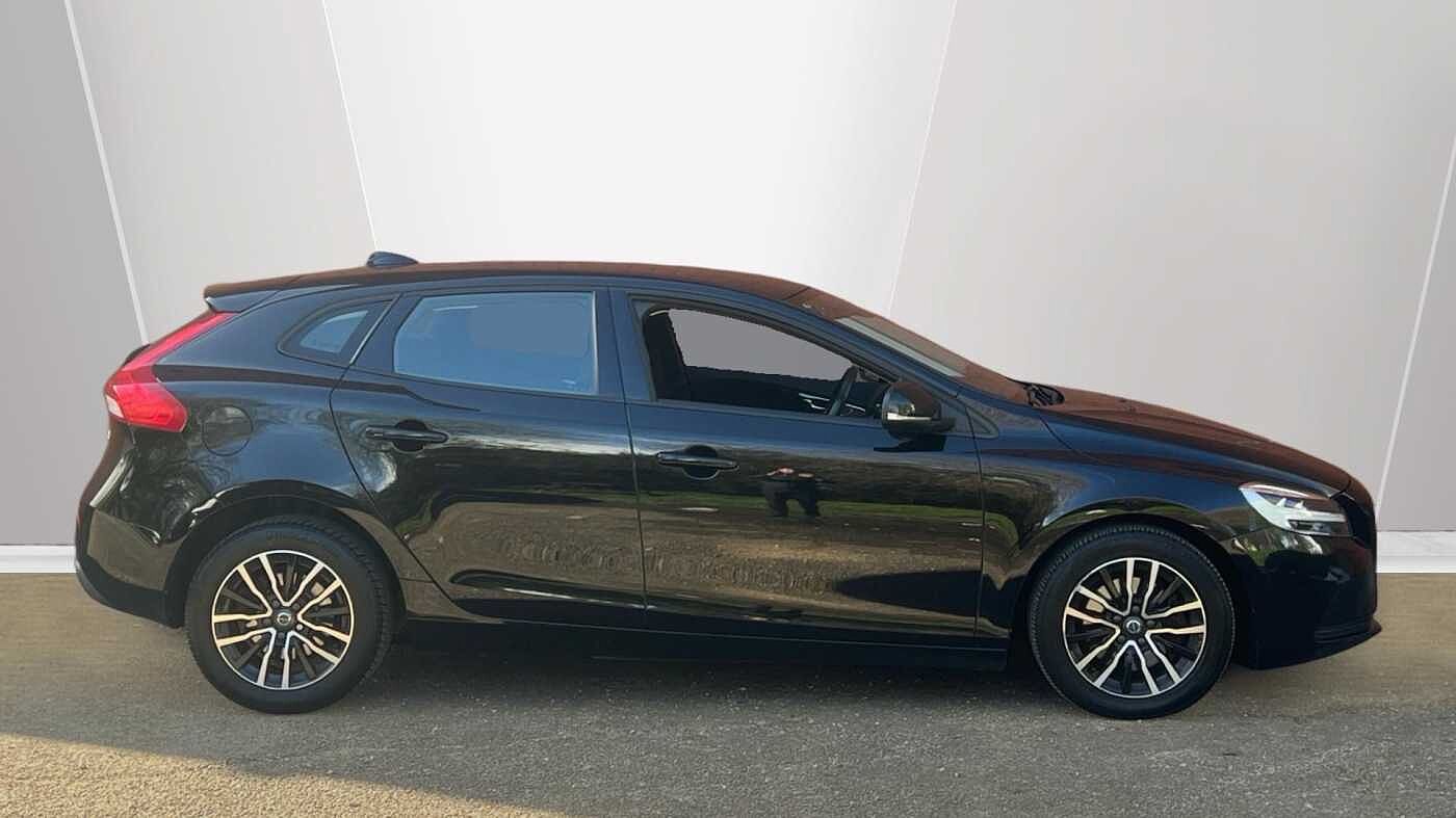 Used Volvo V40 2018 for sale - 78036029: Photo 3