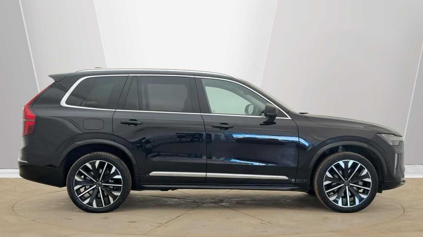 Used Volvo XC90 2025 for sale - 78027901: Photo 2