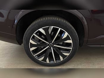 Used Volvo XC90 2025 for sale - 79606372: Photo