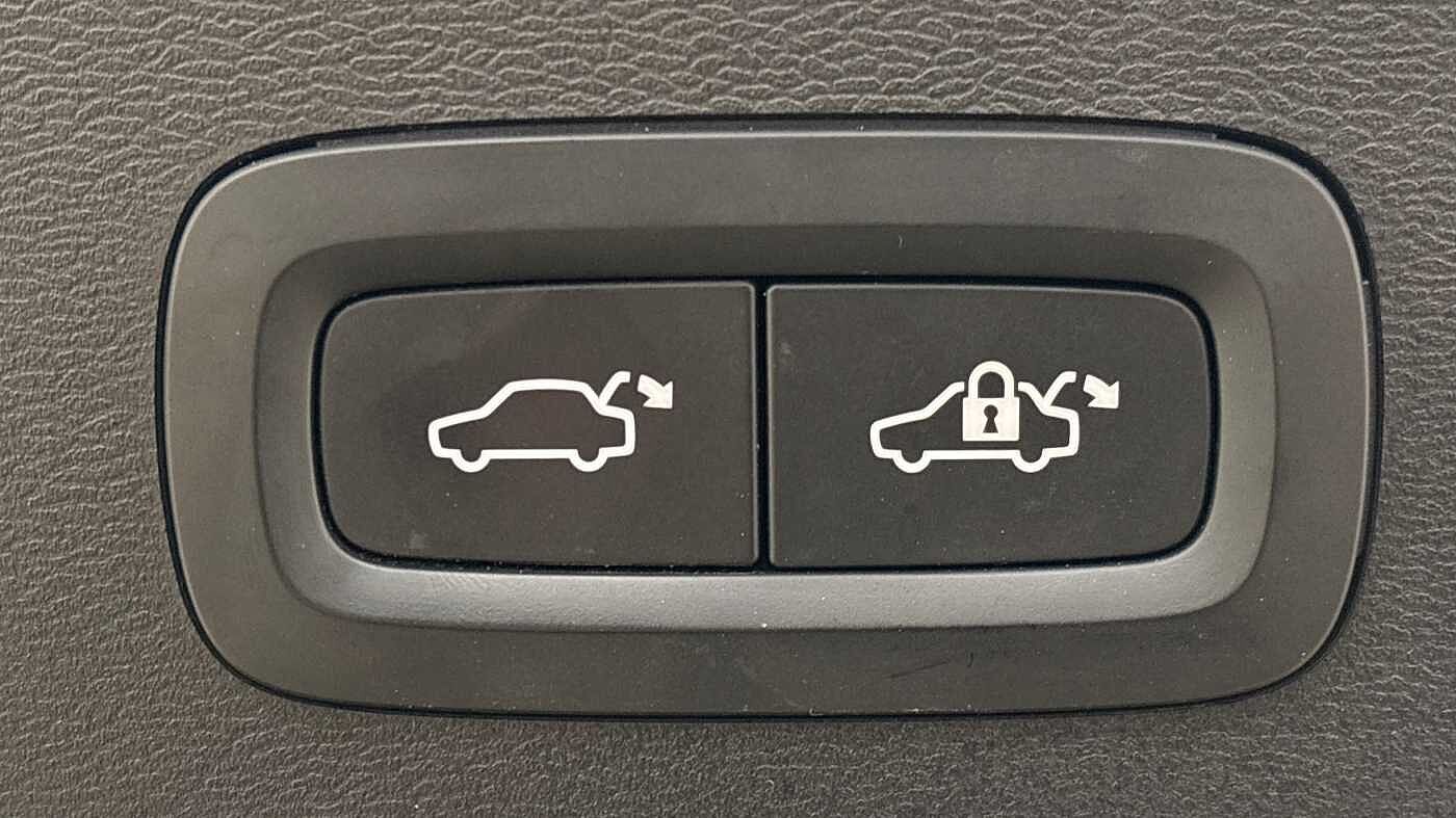 Used Volvo XC40 2022 for sale - 78036024: Photo 18