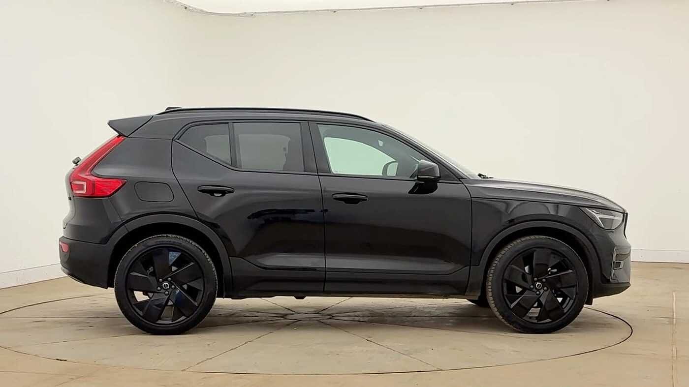 Used Volvo XC40 2025 for sale - 78036032: Photo 2