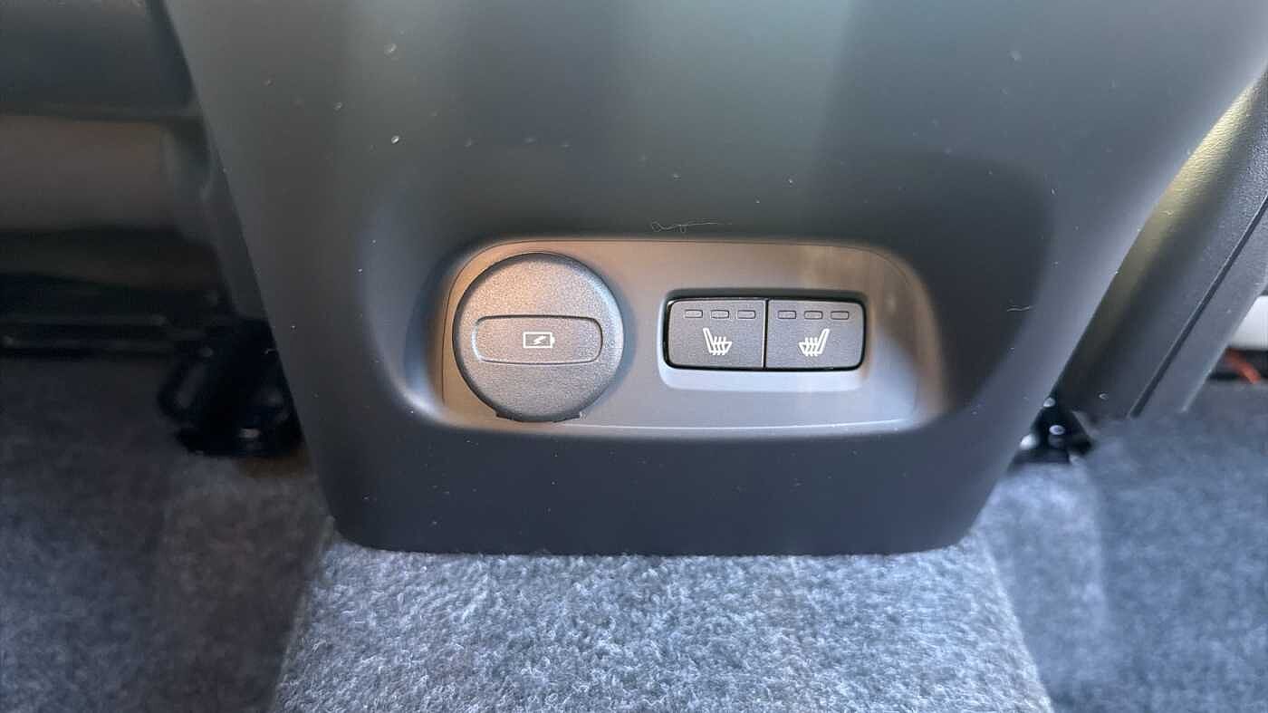 Used Volvo XC40 2026 for sale - 78179861: Photo 36