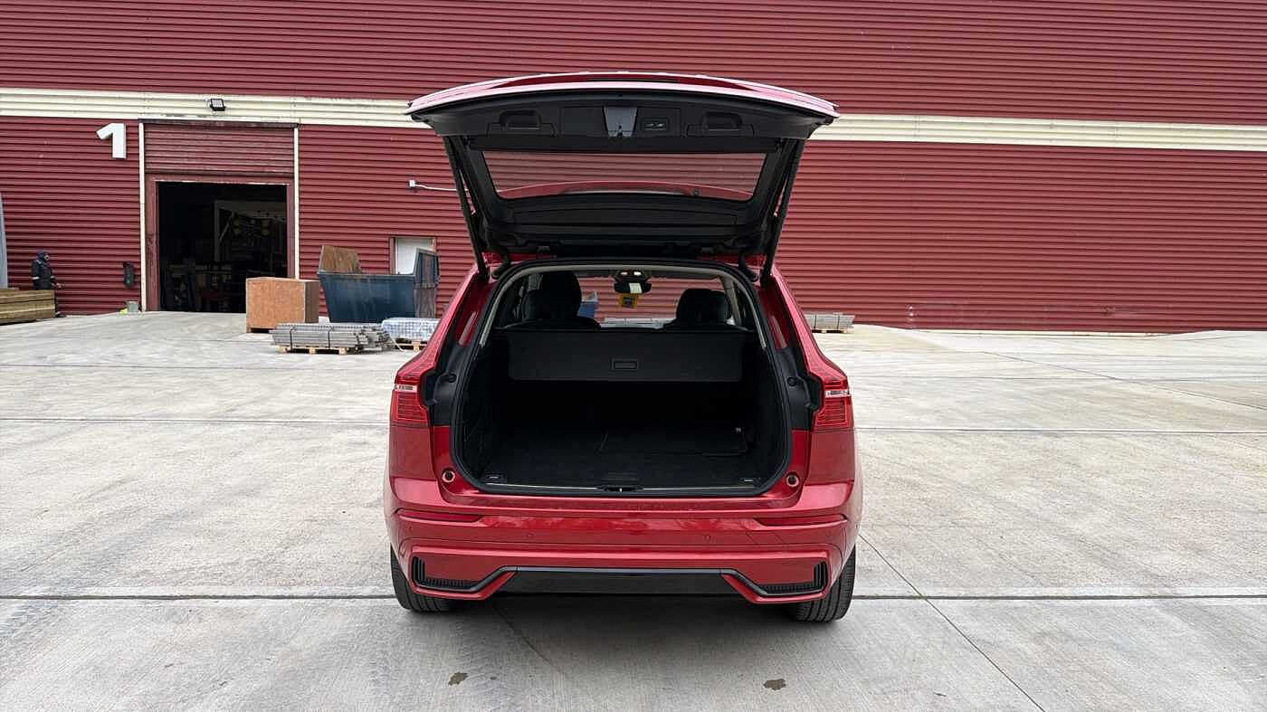 Used Volvo XC60 2023 for sale - 78036025: Photo 15