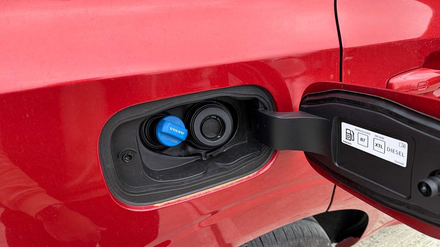 Used Volvo XC60 2023 for sale - 78036025: Photo 17