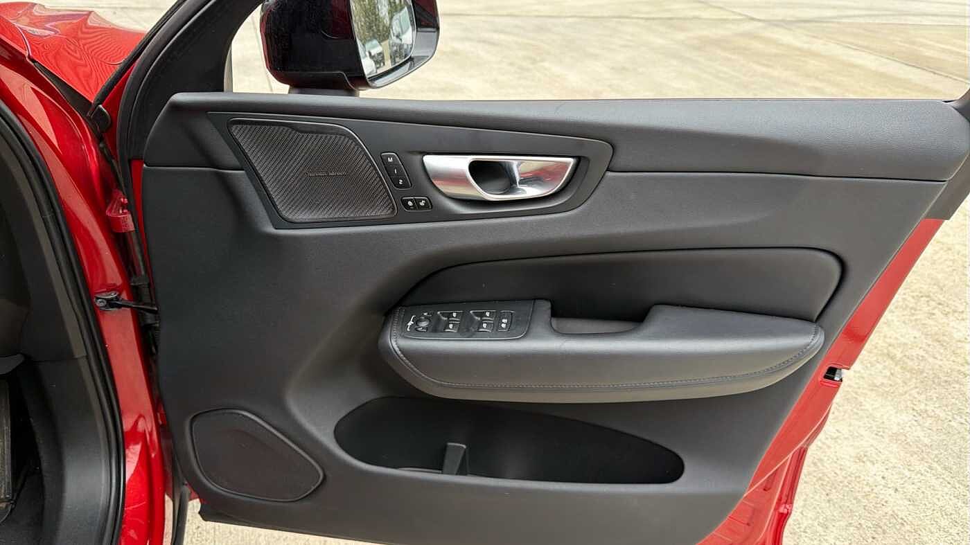 Used Volvo XC60 2023 for sale - 78036025: Photo 28