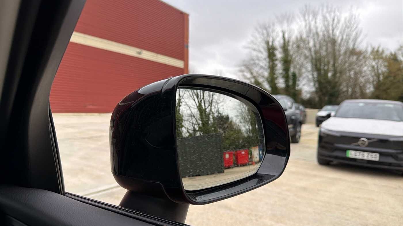 Used Volvo XC60 2023 for sale - 78036025: Photo 31