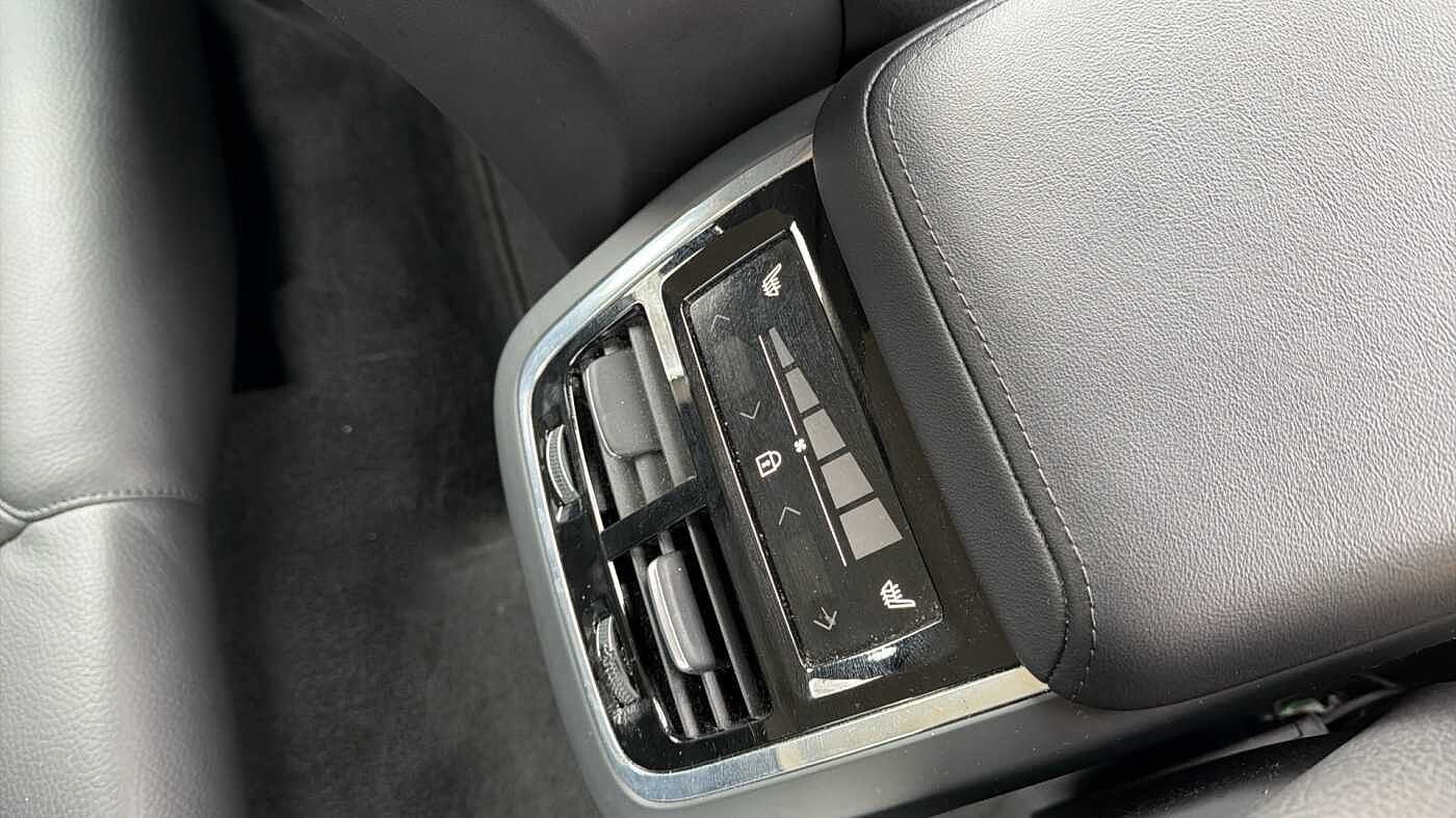 Used Volvo XC60 2023 for sale - 78036025: Photo 38