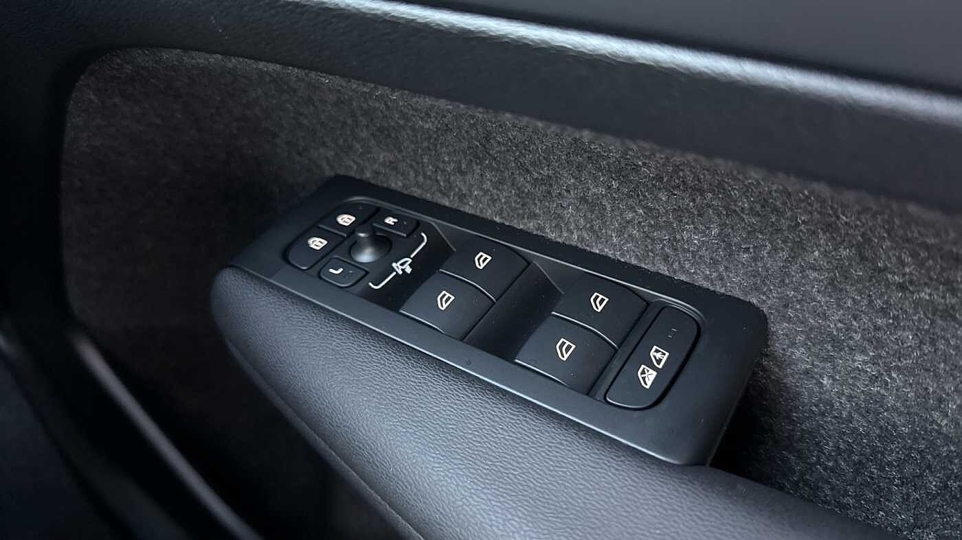 Used Volvo XC40 2025 for sale - 78036002: Photo 24