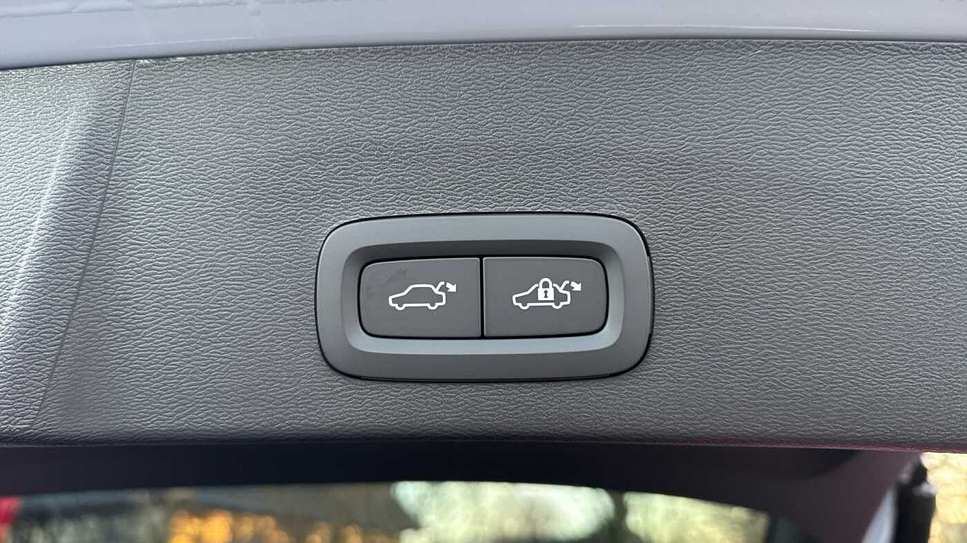 Used Volvo XC40 2025 for sale - 78036002: Photo 35