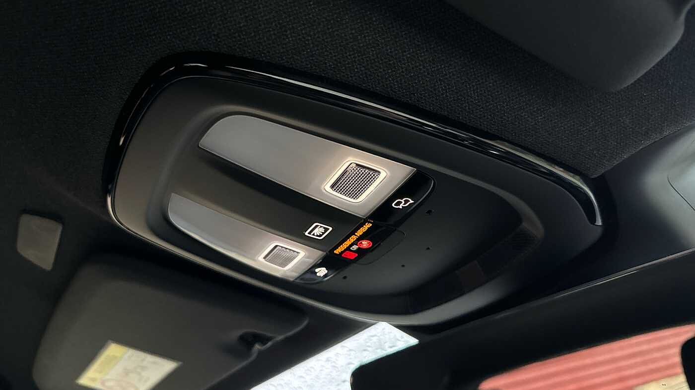 Used Volvo XC40 2024 for sale - 78036019: Photo 29