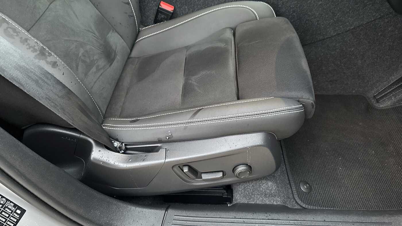 Used Volvo XC40 2024 for sale - 78036019: Photo 31