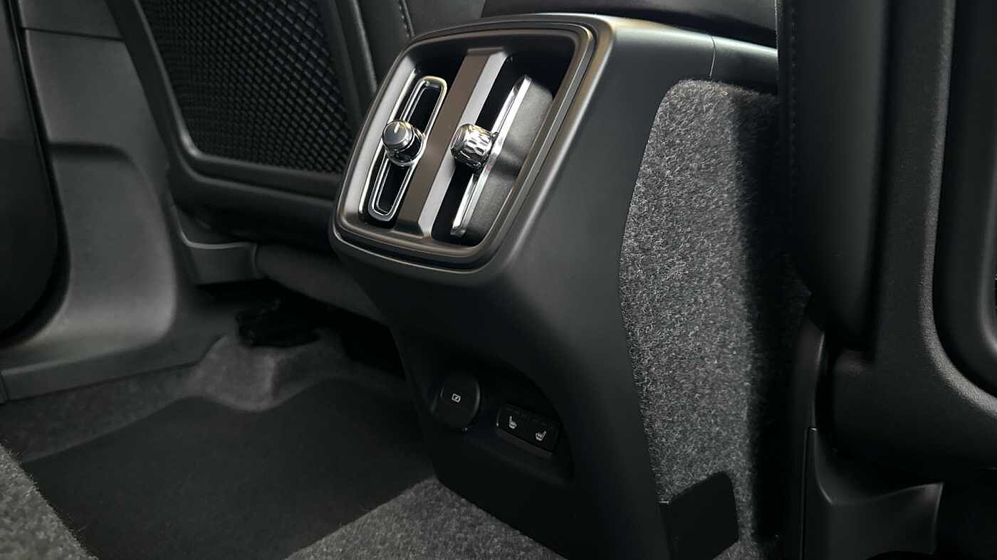 Used Volvo XC40 2024 for sale - 78036019: Photo 36